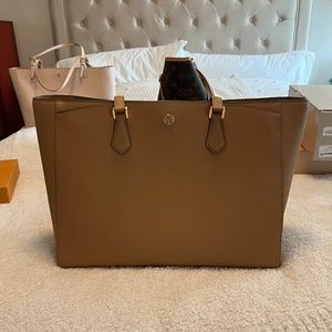 Tory Burch Robinson Saffiano Leather Tote in Gold/Tan/Brown